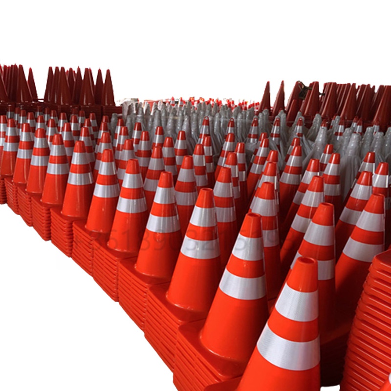 orange&nbsp;flexible&nbsp;safety&nbsp;cone
